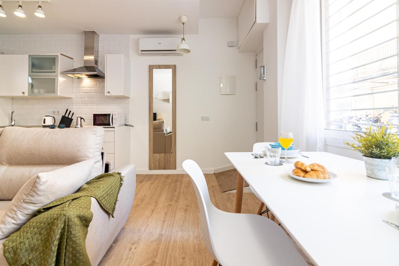 Malagueta Freshapartments Malaga Bagian luar foto