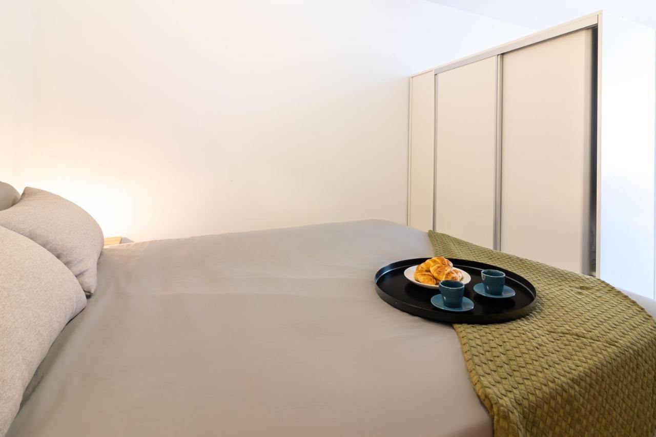 Malagueta Freshapartments Malaga Bagian luar foto