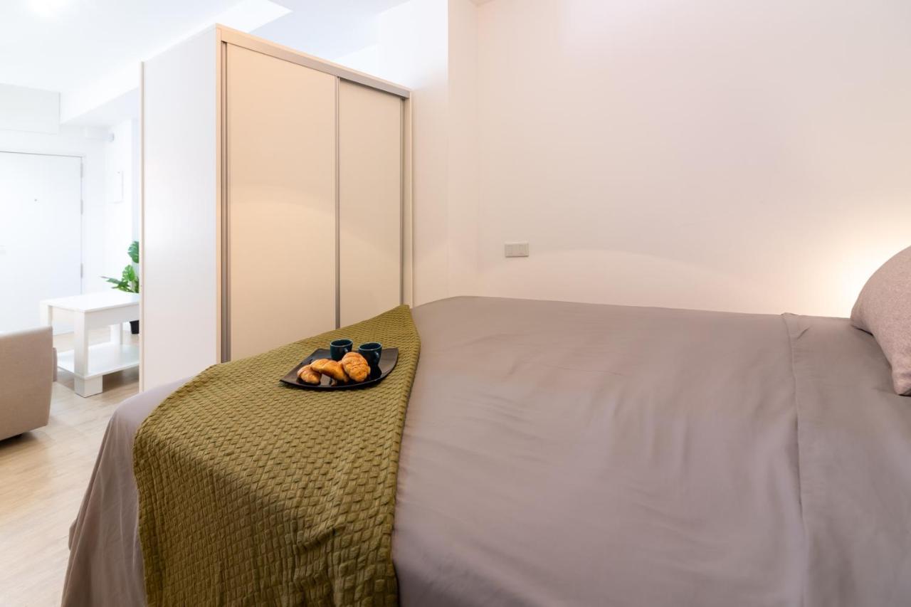Malagueta Freshapartments Malaga Bagian luar foto