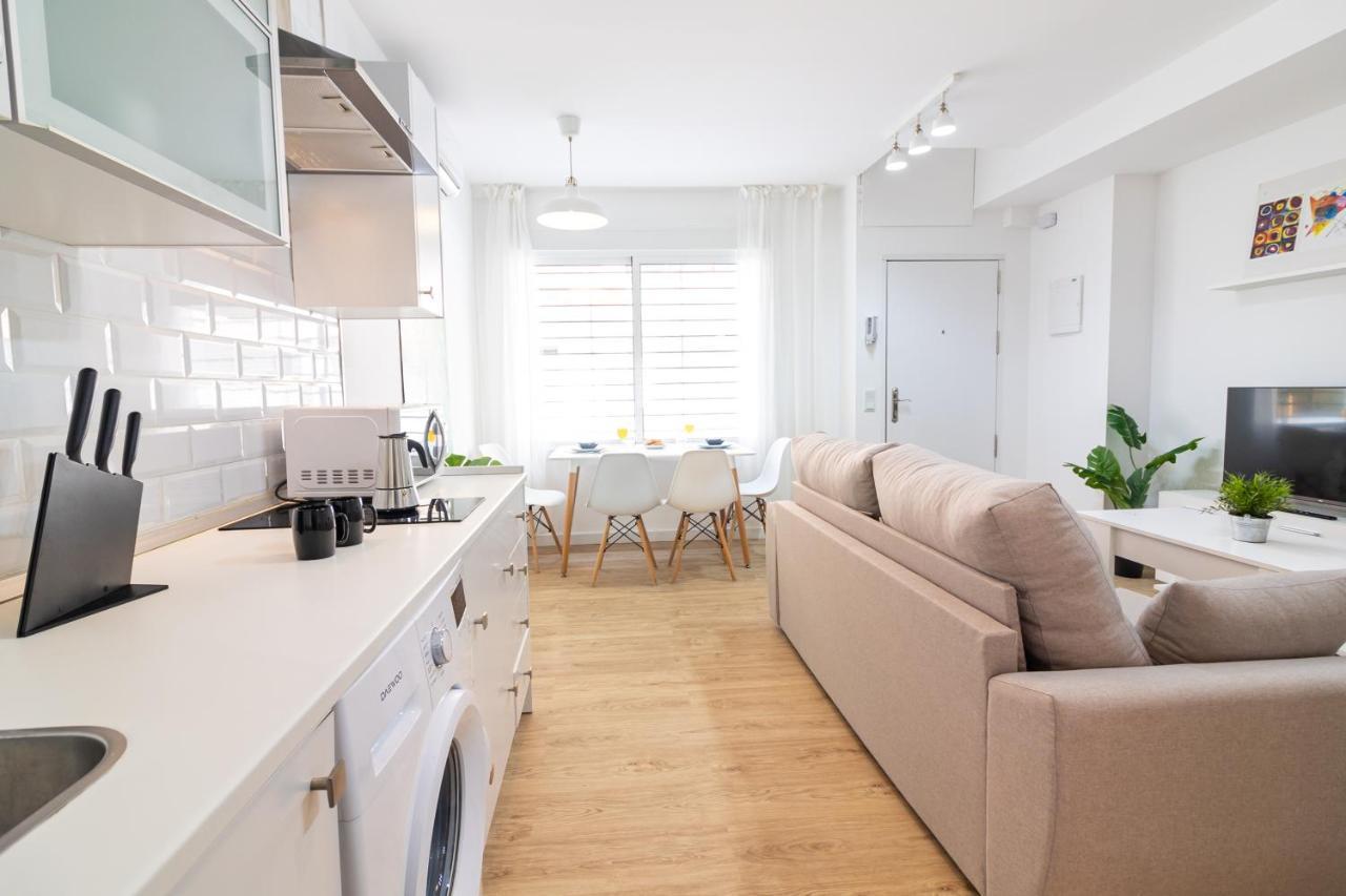 Malagueta Freshapartments Malaga Bagian luar foto