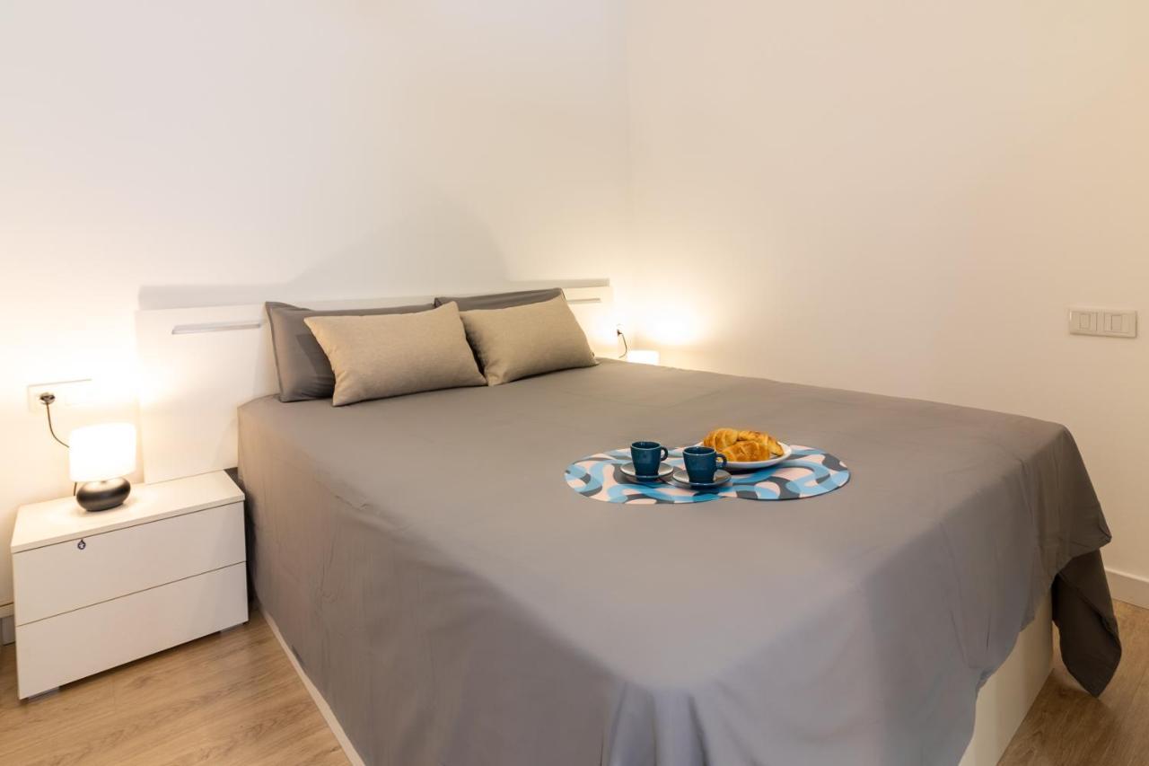 Malagueta Freshapartments Malaga Bagian luar foto